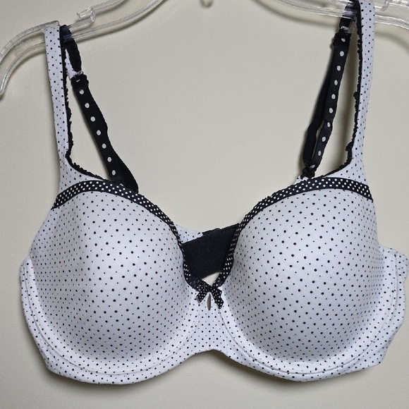 Victoria's Secret Other - Victoria's Secret Body By Victoria Demi Bra. 36D. NWOT
